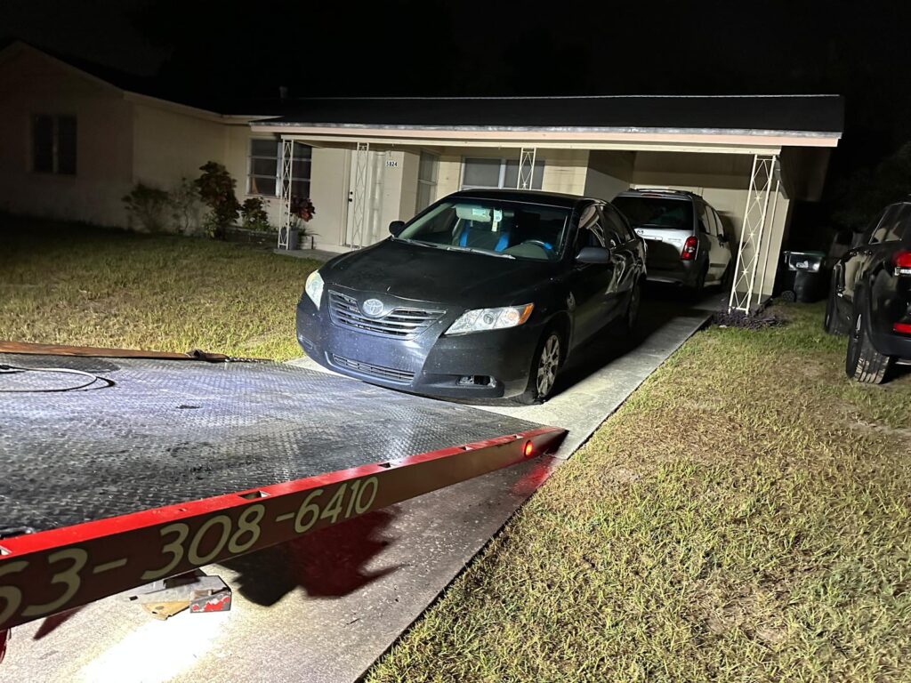 towing and roadside services in Lakeland, Zephyrhills, and Auburndale, Florida.