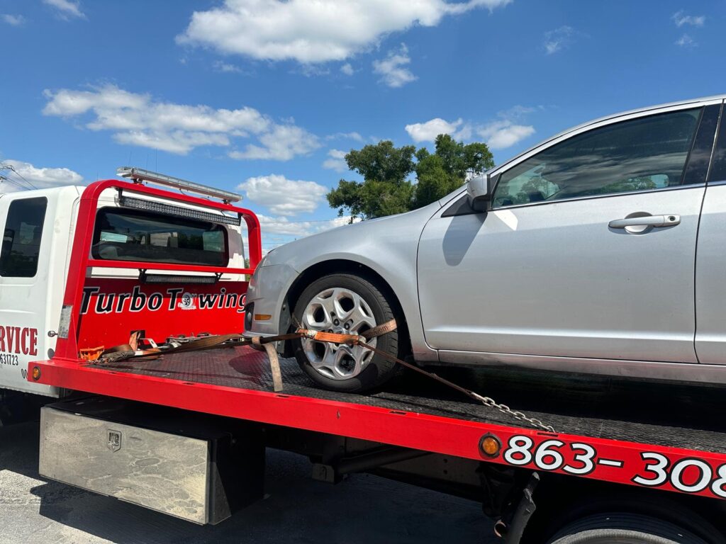 towing and roadside services in Lakeland, Zephyrhills, and Auburndale, Florida.